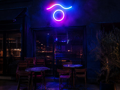 Enseignes Lumineuses Extérieures