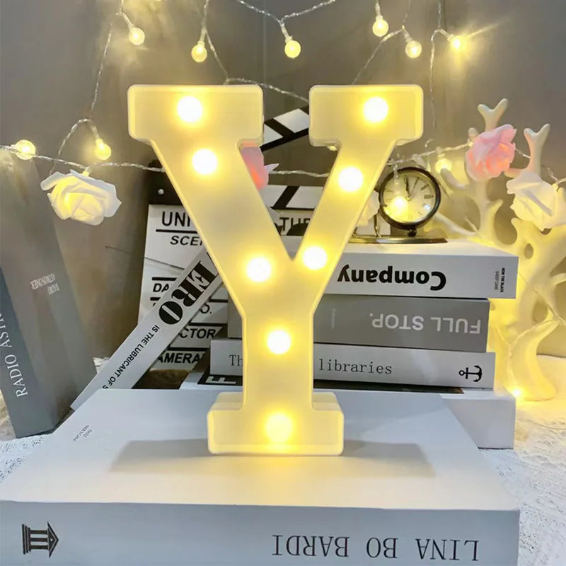 Lettre lumineuse LED 16 cm à piles, A à Z, esperluette et cœur rouge