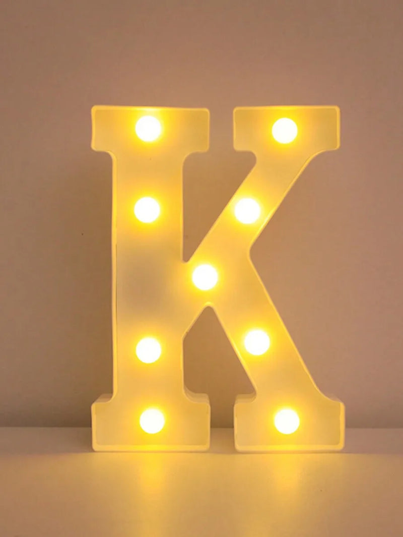 Lettre lumineuse LED 22 cm à piles, A à Z et 0 à 9