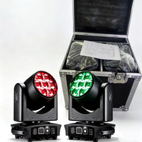 Lot de 2 lyres LED zoom 7 x 40 W – les deux lyres avec leur flight case ouvert