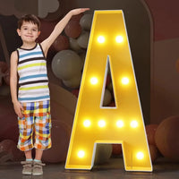 Lettre lumineuse géante 120 cm en carton mousse, 10 ampoules LED blanc chaud