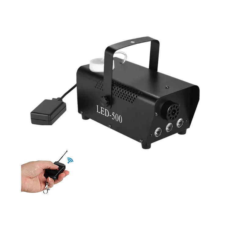 Machine à fumée LED 500 W – machine et télécommande sur fond blanc