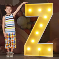 Lettre lumineuse géante 120 cm en carton mousse, 10 ampoules LED blanc chaud