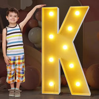 Lettre lumineuse géante 120 cm en carton mousse, 10 ampoules LED blanc chaud