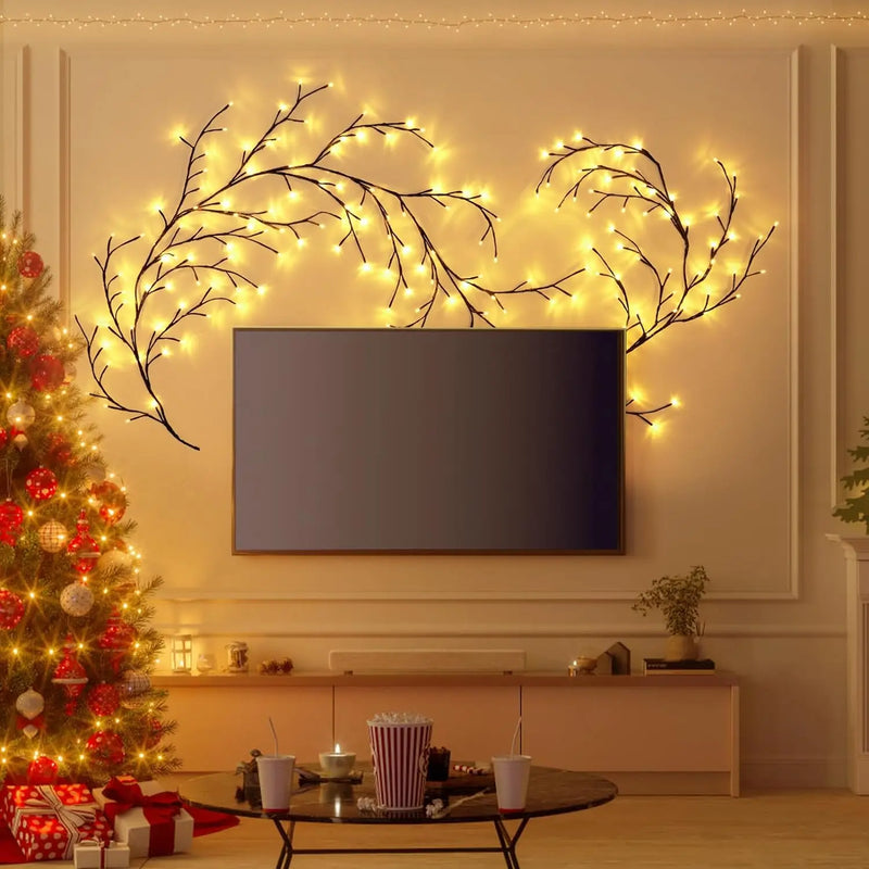 Vigne lumineuse LED – branches allumées autour d'un téléviseur au salon