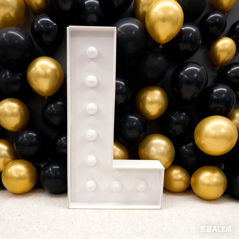 Lettre chapiteau lumineuse 91,5 cm – la lettre L en cadre blanc