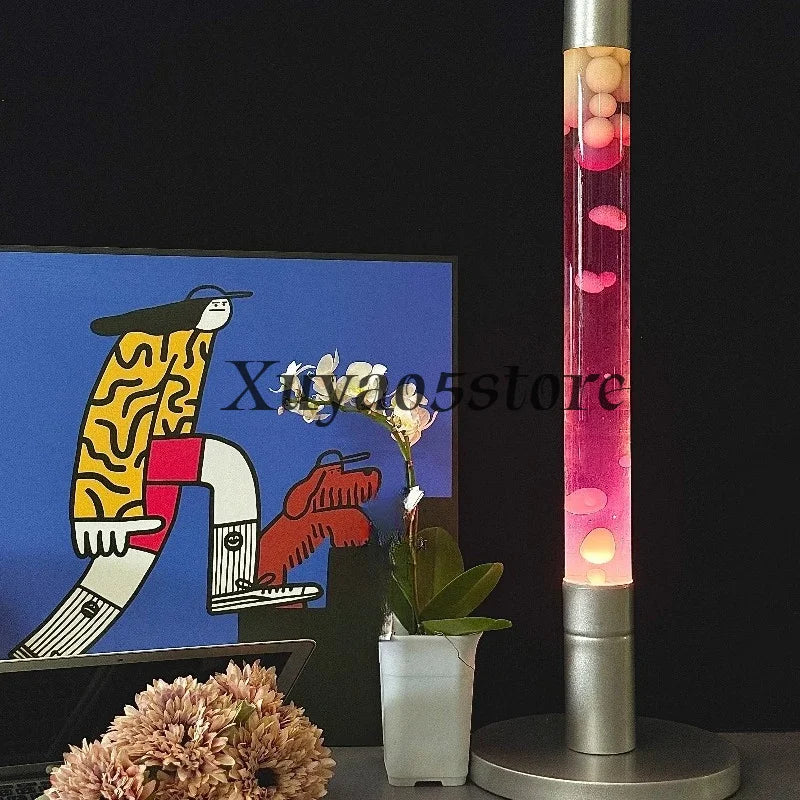 Lampe à lave design 55 cm sur socle argenté, 6 coloris de cire et de liquide