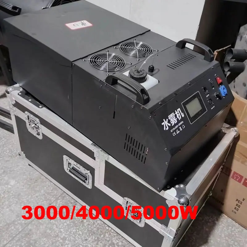 Machine à fumée basse à eau – flight case ouvert avec le panneau de commande