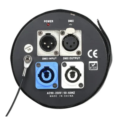 Répartiteur DMX 6 sorties – face d'entrée avec prises DMX, alimentation verrouillable, voyants et câble de sécurité