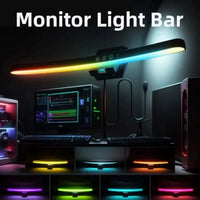 Barre lumineuse écran incurvée – barre RGB multicolore devant un bureau gaming