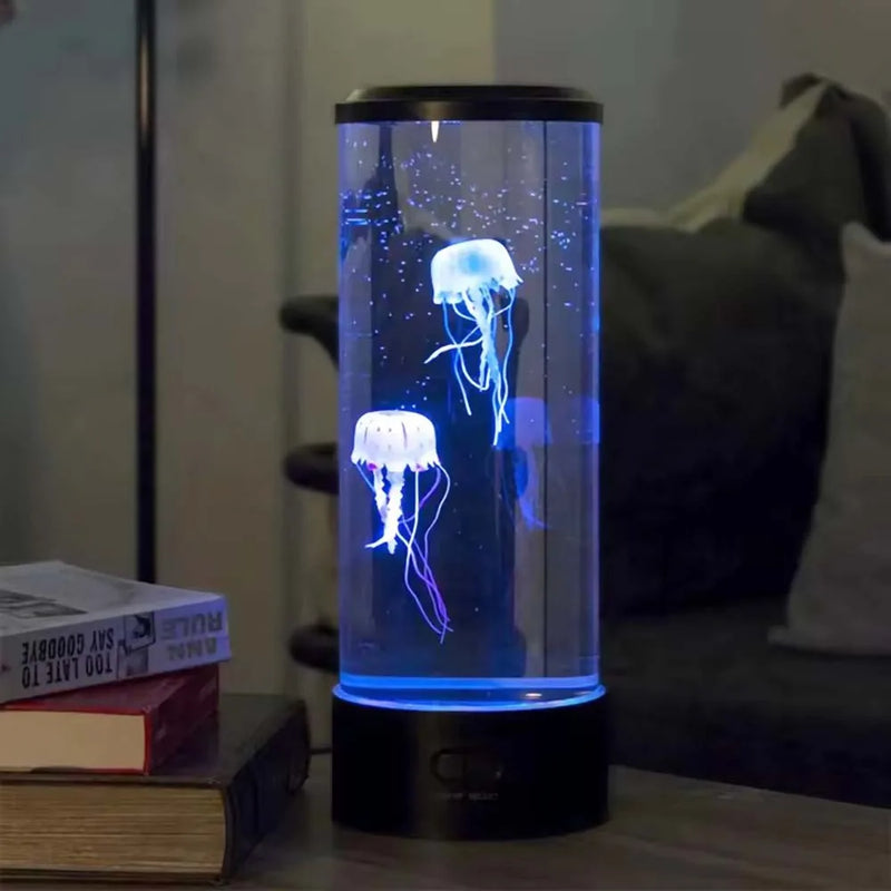 Lampe méduse LED – méduses éclairées en bleu sur un bureau