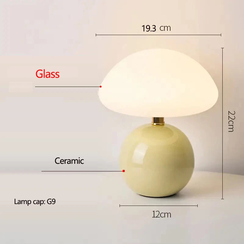 Lampe champignon en céramique – pied vert pâle et abat-jour en verre