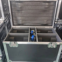 Lyre LED wash et beam 7 x 40 W – flight case à quatre compartiments, ouvert