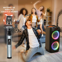 Machine karaoké Bluetooth – micro sans fil argenté et soirée karaoké entre amis