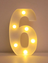 Lettre lumineuse LED 22 cm à piles, A à Z et 0 à 9