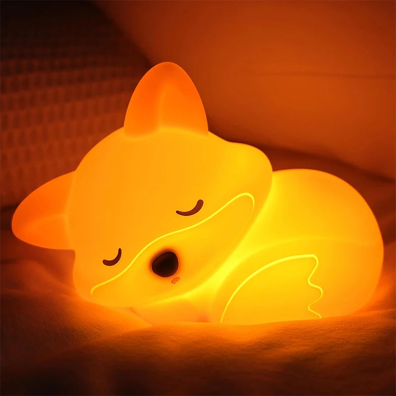Veilleuse bébé renard en silicone – veilleuse renard allumée en orange