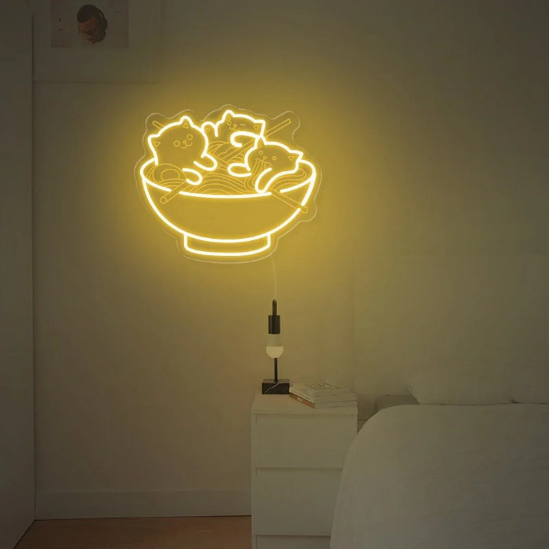 Néon chats et ramen – coloris blanc chaud allumé dans une chambre