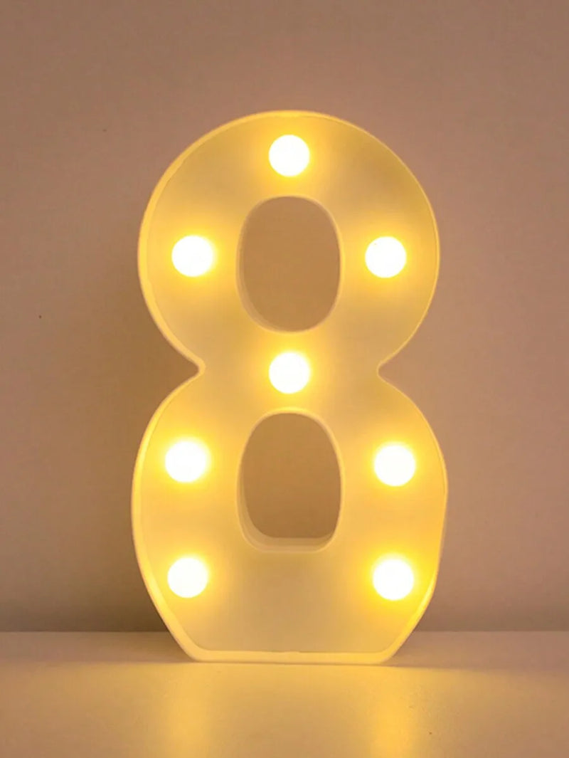 Lettre lumineuse LED 22 cm à piles, A à Z et 0 à 9