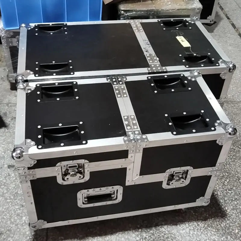 Machine à fumée basse à eau – flight cases à roulettes fermés