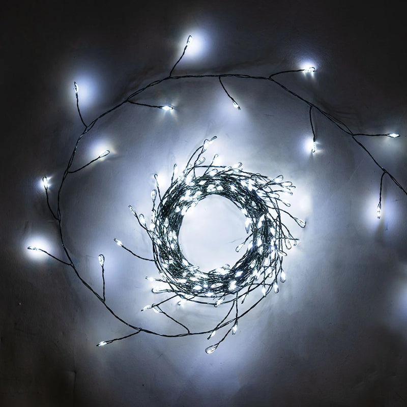 Guirlande sapin en grappes – gerbe de LED en blanc froid