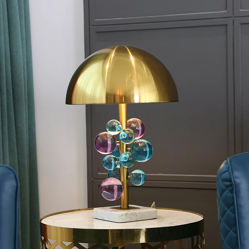 Lampe champignon à boules de verre – lampe champignon à boules de verre colorées dans un salon