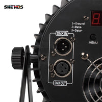 PAR LED aluminium – détail des connecteurs DMX in et out et du bouton menu