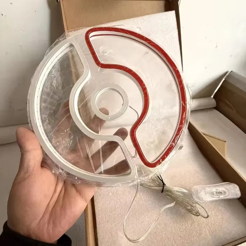 Néon Pokéball – verso du disque d'acrylique et câble avec interrupteur