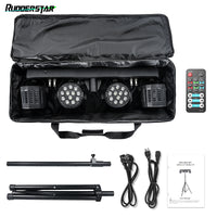 Kit jeux de lumière DJ 2 PAR LED et 2 derbys – version avec sac de transport : sac ouvert, pied, câbles, notice et télécommande