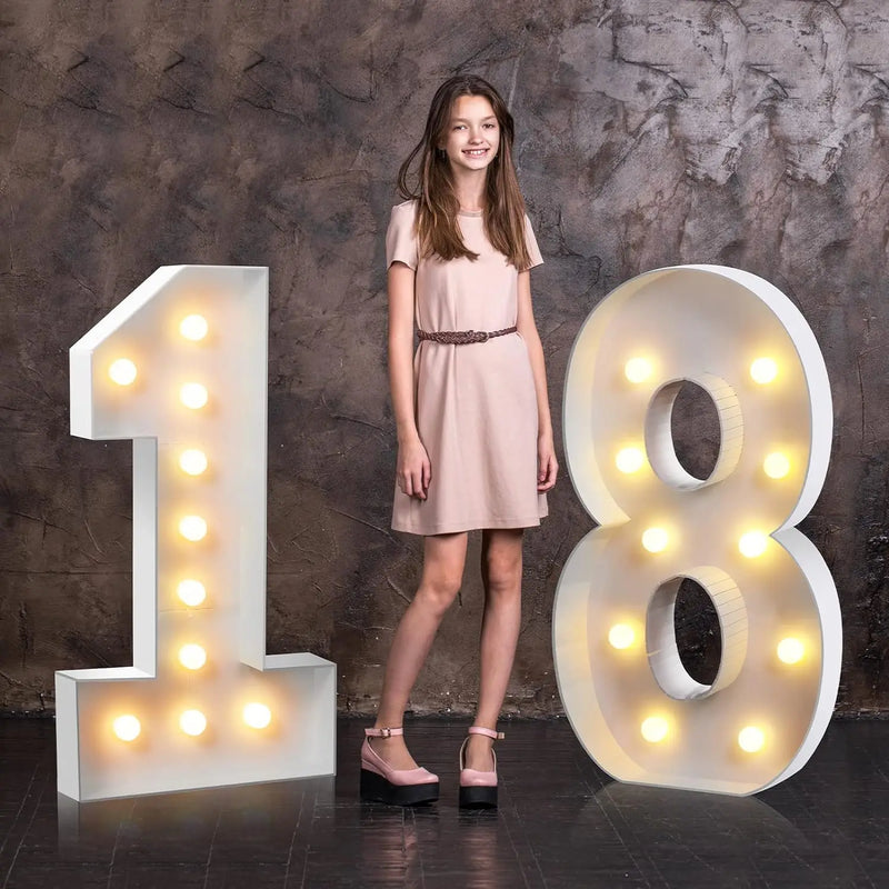 Chiffres lumineux géants 120 cm en carton mousse, blanc chaud ou blanc froid