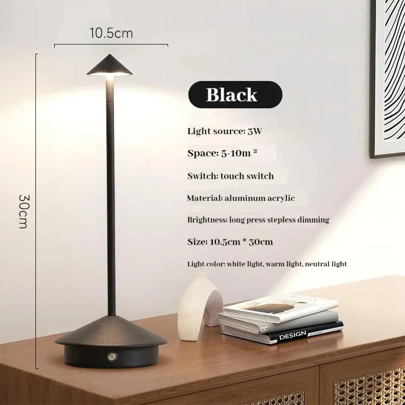 Lampe de table sans fil à chapeau conique – version noire avec dimensions
