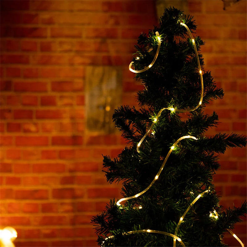 Guirlande LED tube de corde – sapin de Noël entouré d'un tube lumineux blanc chaud