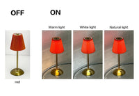 Lampe de table sans fil plissée – version rouge allumée en blanc chaud, blanc et lumière naturelle