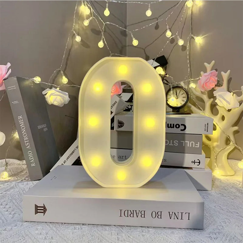 Lettre lumineuse LED 16 cm à piles, A à Z, esperluette et cœur rouge
