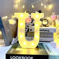 Lettre lumineuse LED 16 cm à piles, A à Z, esperluette et cœur rouge