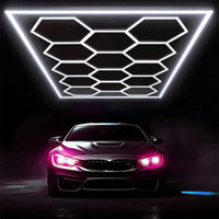 Kit éclairage 14 hexagones – plafond lumineux au-dessus d'une voiture sombre