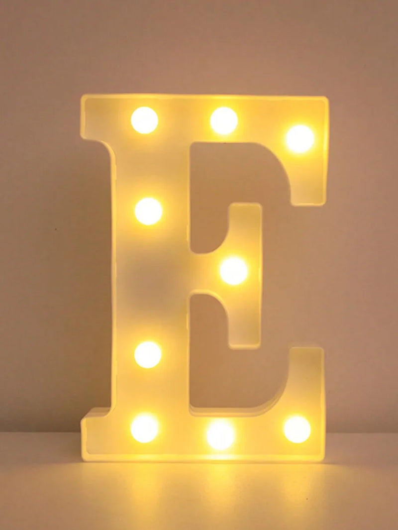 Lettre lumineuse LED 22 cm à piles, A à Z et 0 à 9