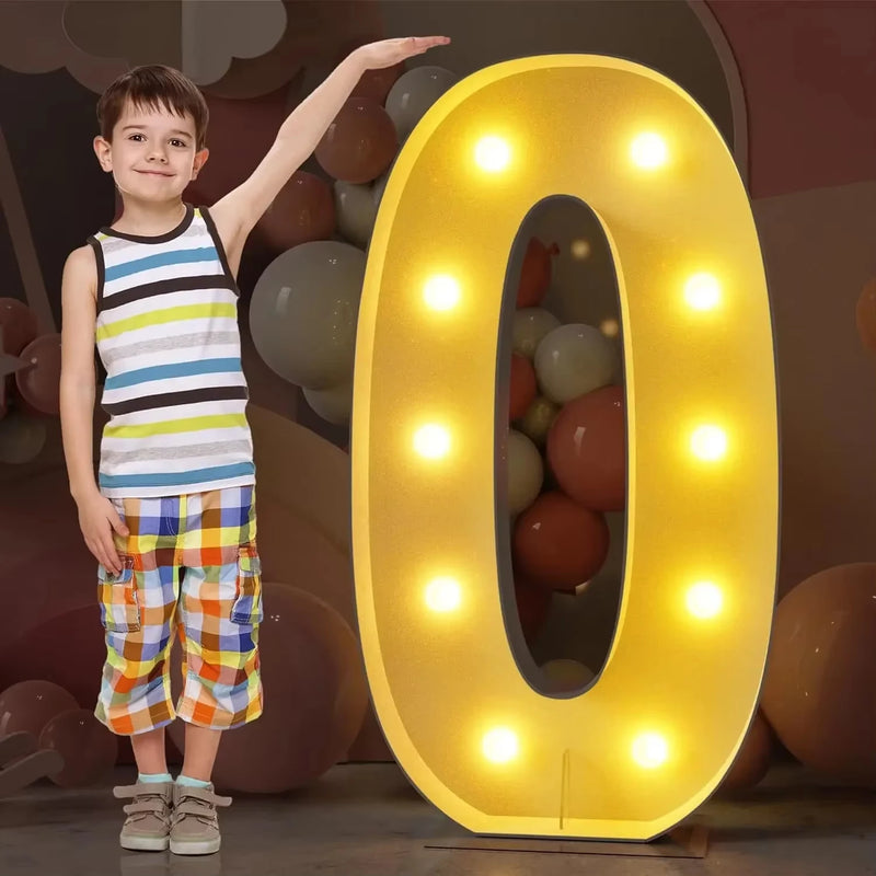Lettre lumineuse géante 120 cm en carton mousse, 10 ampoules LED blanc chaud
