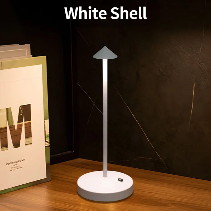 Lampe de table sans fil à chapeau conique – version blanche
