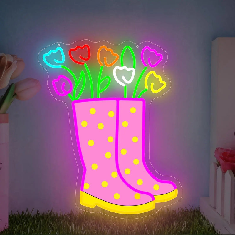 Enseigne néon fleuriste FLOWERS OPEN – modèle bottes de pluie à pois fleuries