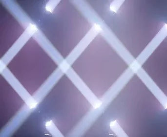 Mini lyre LED beam 180 W – faisceaux blancs croisés dans la fumée