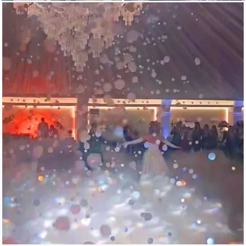 Machine à bulles et fumée IP65 – piste de danse d'un mariage sous une pluie de bulles