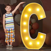 Lettre lumineuse géante 120 cm en carton mousse, 10 ampoules LED blanc chaud