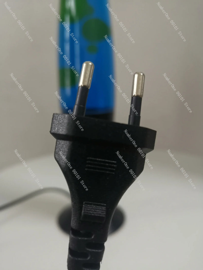 Lampe à lave rétro – détail de la fiche à deux broches rondes