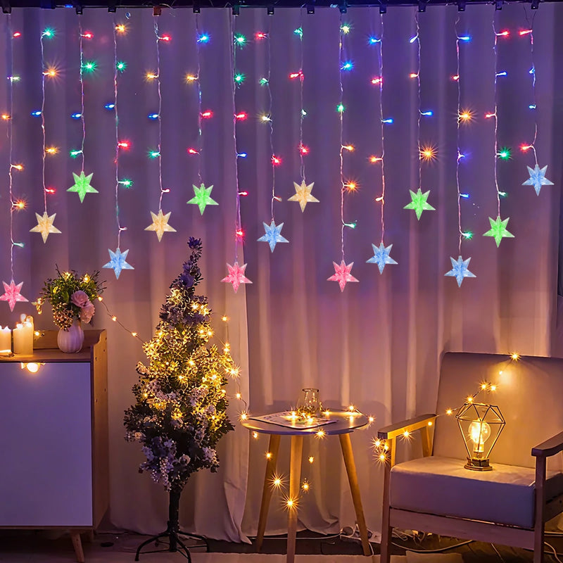 Rideau lumineux étoiles et glaçons de Noël – rideau multicolore dans un salon