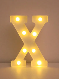 Lettre lumineuse LED 22 cm à piles, A à Z et 0 à 9