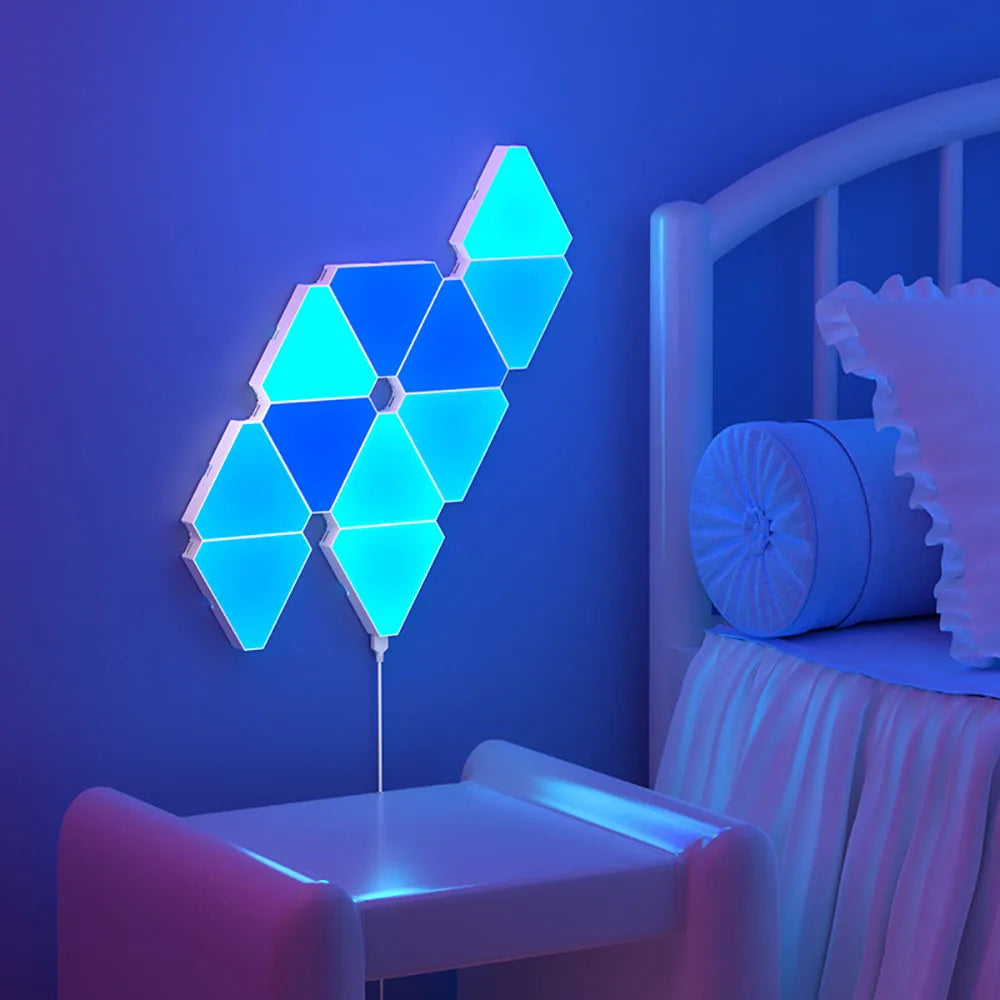 Panneaux LED muraux triangulaires RGB avec application et télécommande, de 1 à 16 panneaux