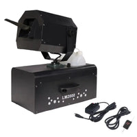 Machine à neige 2000 W compacte – vue de face avec boîtier de commande filaire, câble et télécommande