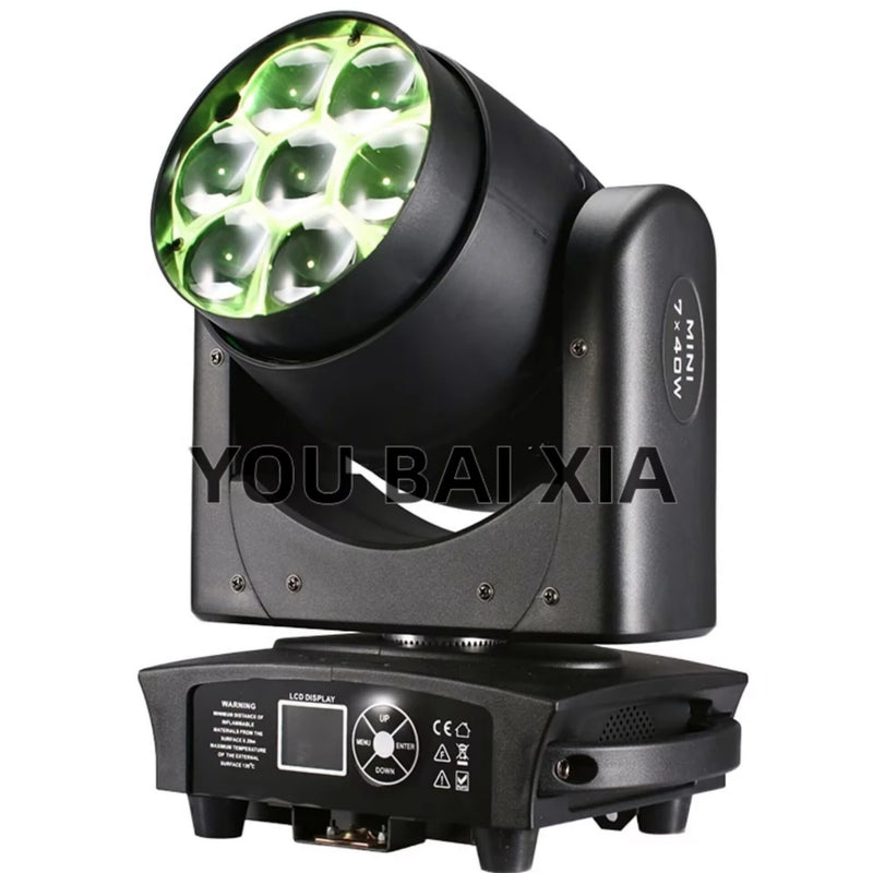 Lyre LED wash et beam 7 x 40 W – vue de trois quarts, LED allumées en vert