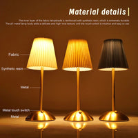 Lampe de table sans fil plissée – matériaux : tissu, résine, métal et interrupteur tactile