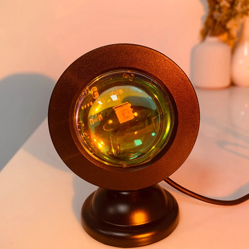 Projecteur coucher de soleil USB – vue de trois quarts avec le câble USB